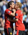 /album/imagenes-curiosas-e-historicas-del-futbol/gary-neville-paul-scholes-beso-jpg/